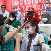 Vaksinasi Massal Covid-19 Usia 6-11 Tahun